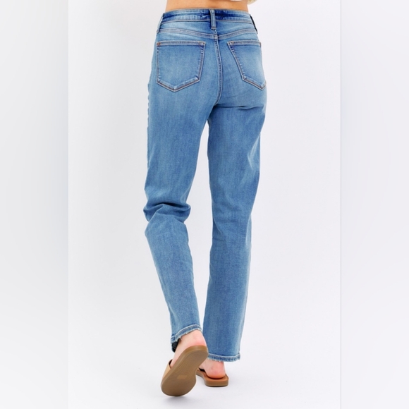 Just In !! JUDY BLUE Full Size High Waist Straight Jeans - Picture 2 of 11